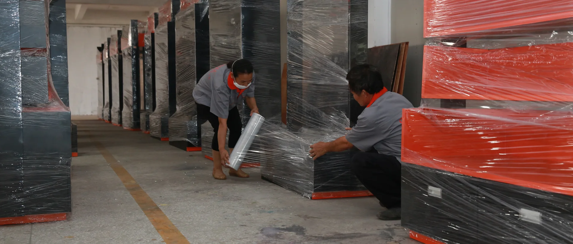 Benson factory production workflow for custom retail kiosk production